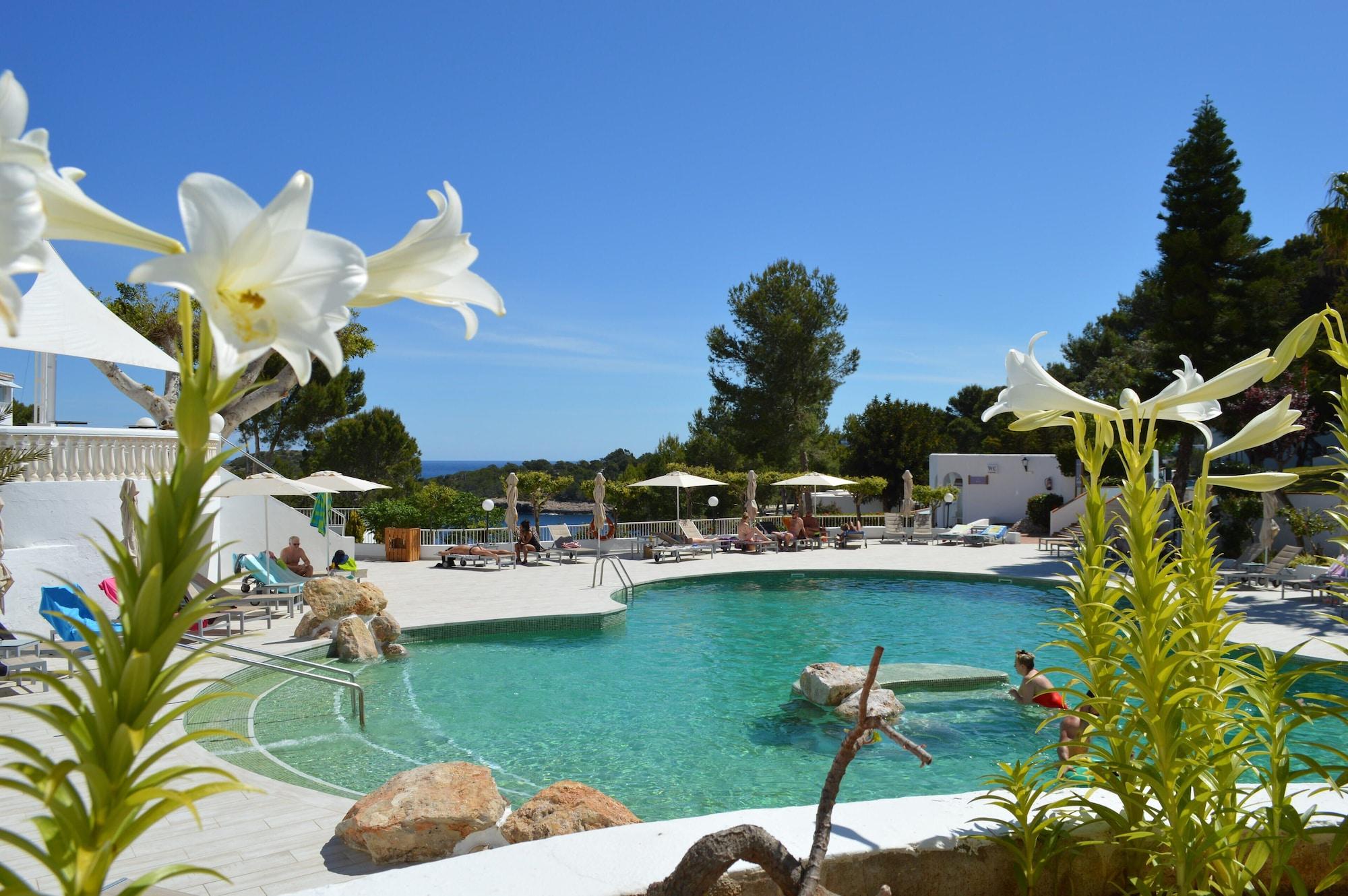 Bg Portinatx Beach Club Hotel Экстерьер фото