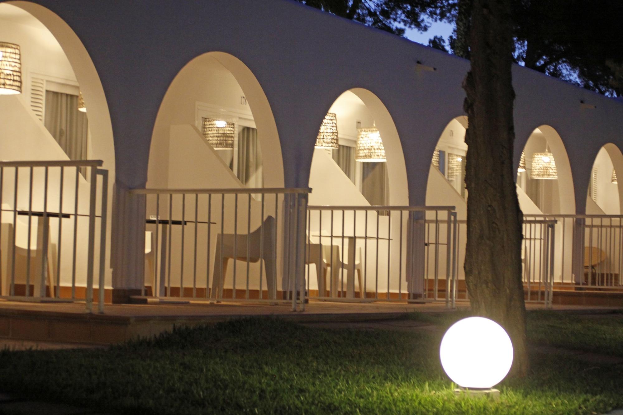Bg Portinatx Beach Club Hotel Экстерьер фото