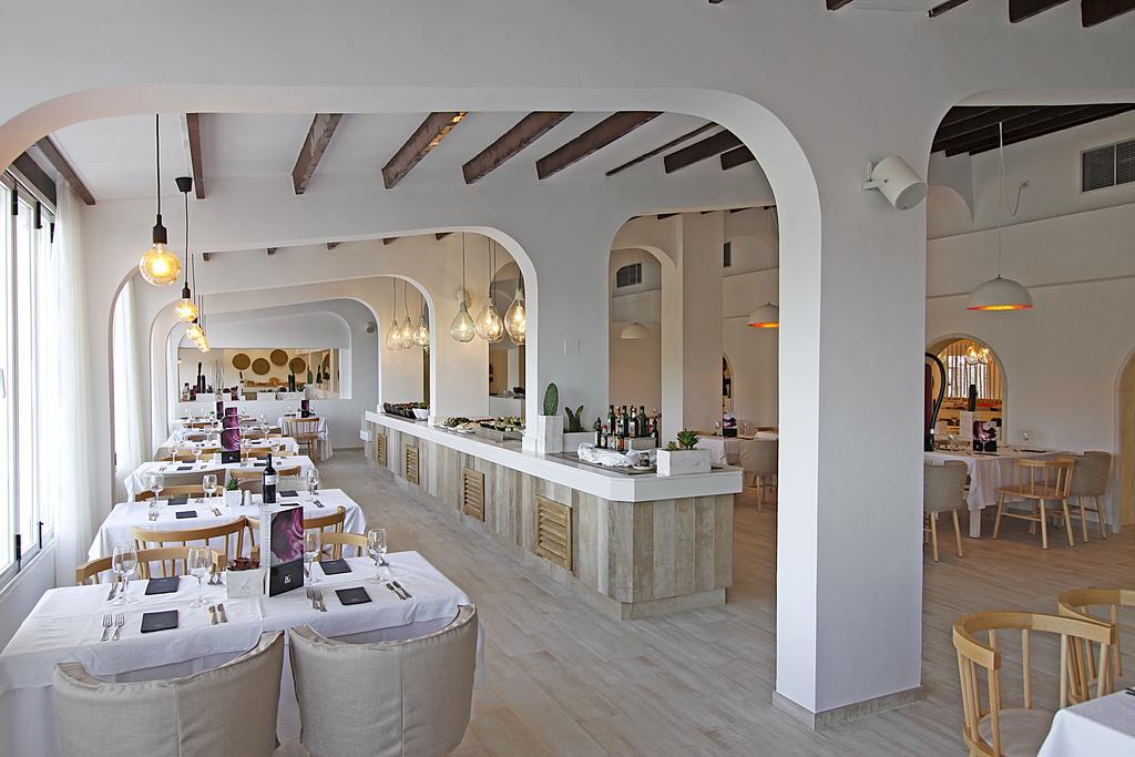 Bg Portinatx Beach Club Hotel Экстерьер фото